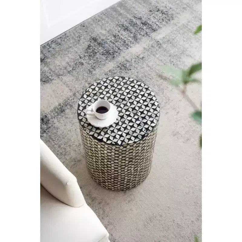 Table d'appoint de jardin en coquille d'huître noire ronde