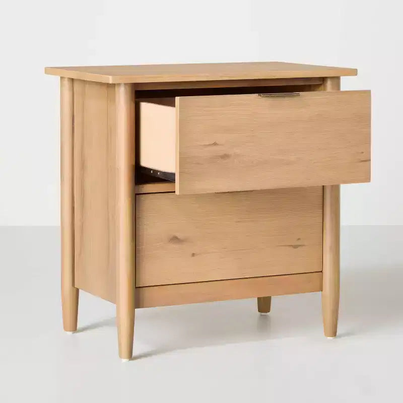 Tables de chevet en bois avec tiroirs
