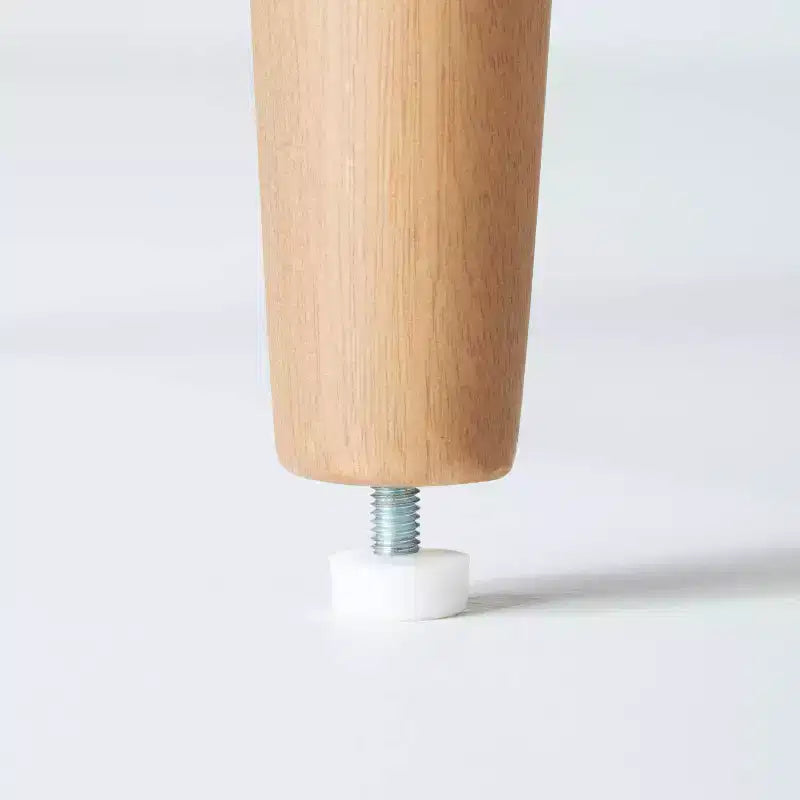 Tables de chevet en bois avec tiroirs